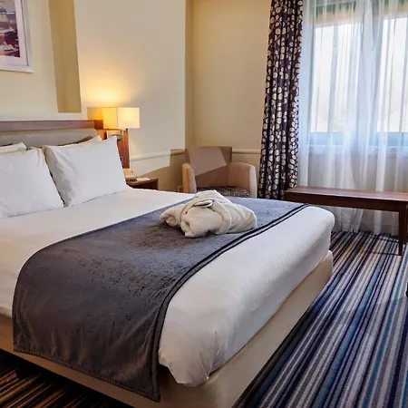 Holiday Inn Taunton M5, Jct25 By Ihg Exterior photo